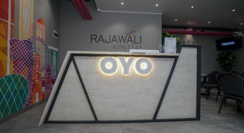 Oyo 568 Rajawali Homestay Palembang Esterno foto