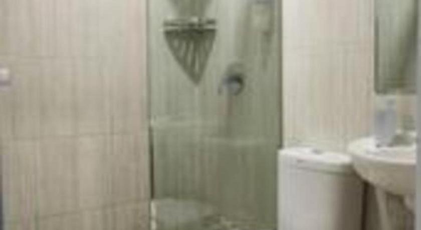 Oyo 568 Rajawali Homestay Palembang Esterno foto